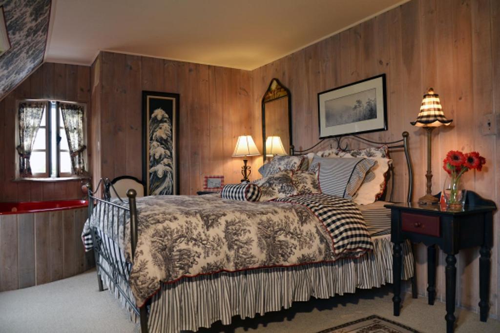 Le Petit Clocher Gite Touristique B & B Saint-Sauveur-des-Monts Rum bild