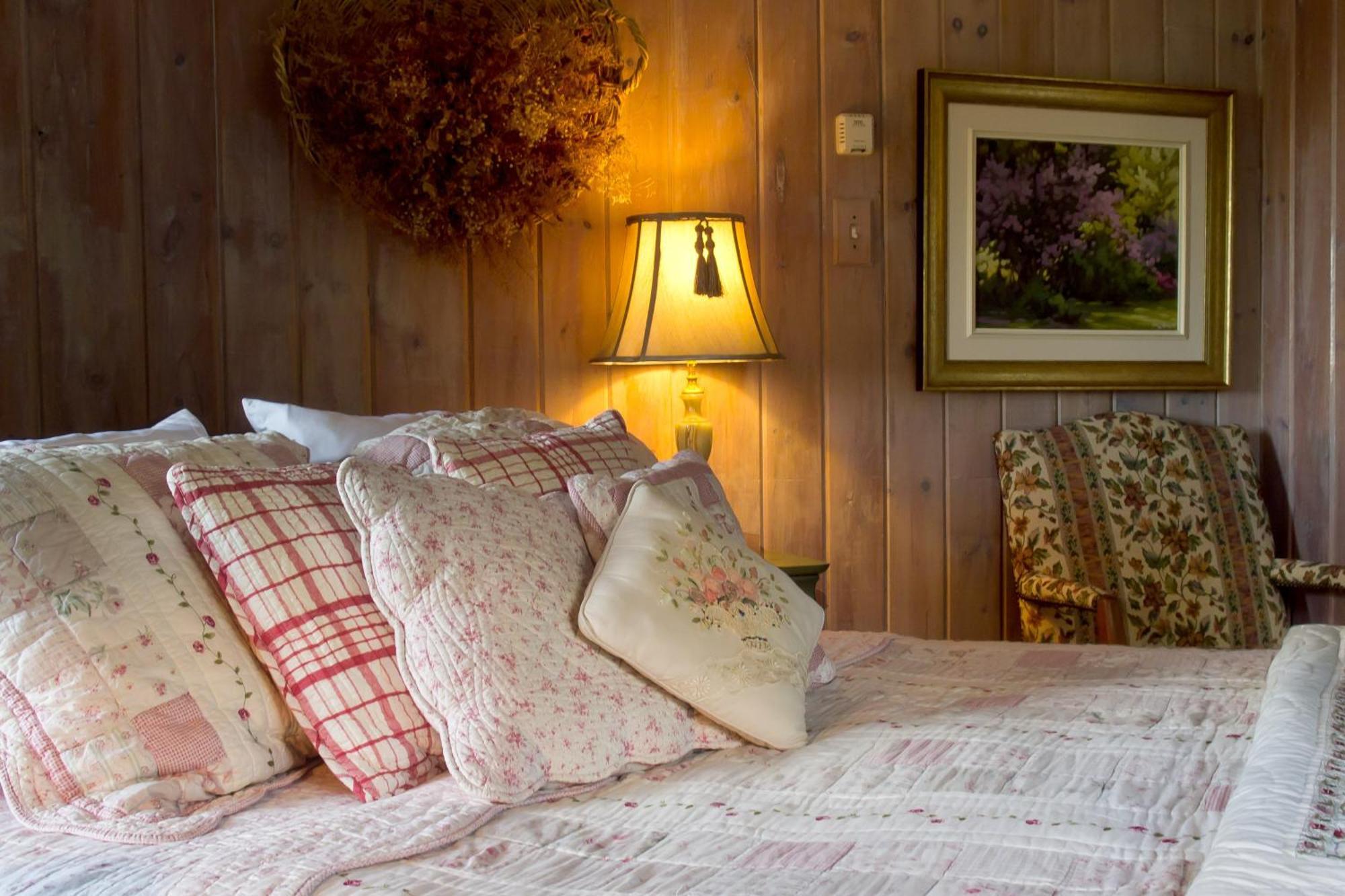 Le Petit Clocher Gite Touristique B & B Saint-Sauveur-des-Monts Rum bild