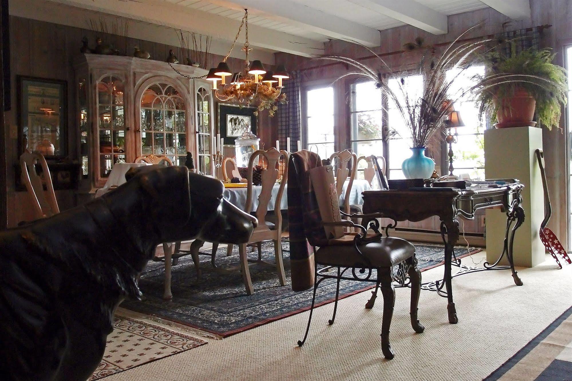Le Petit Clocher Gite Touristique B & B Saint-Sauveur-des-Monts Exteriör bild